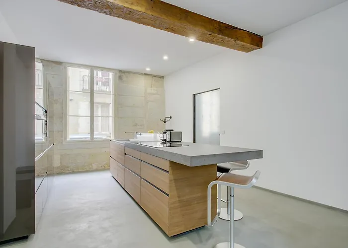 Atypique 200m2 Au Calme Et Confort Апартаменты